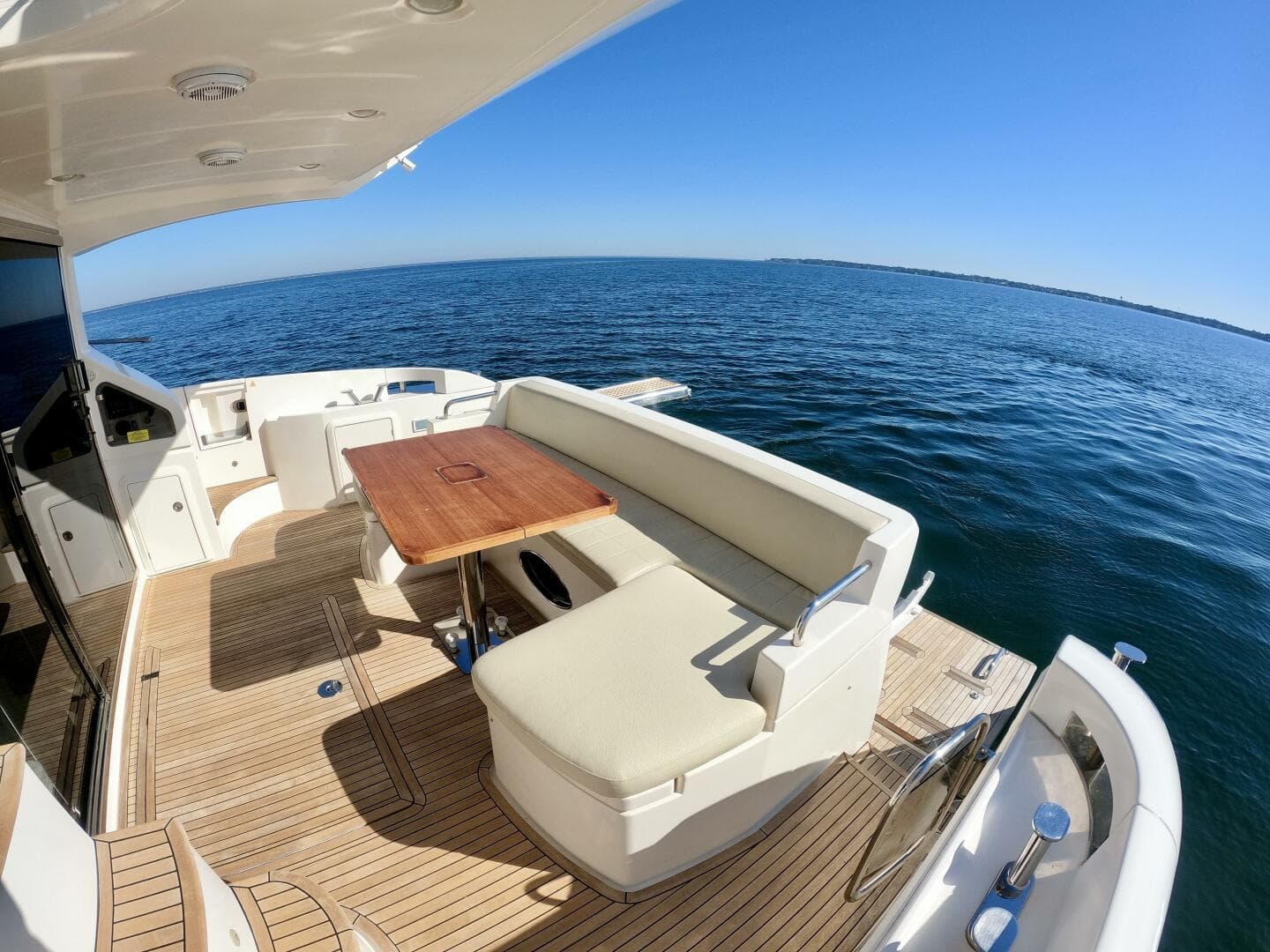 2011 Azimut 