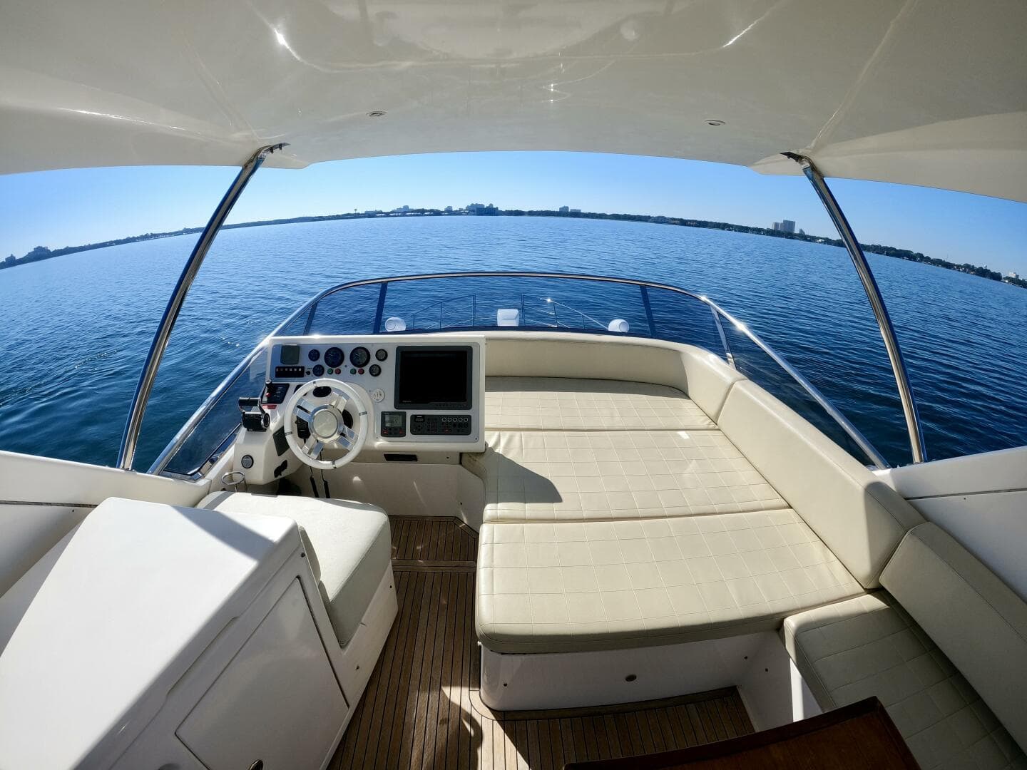 2011 Azimut 