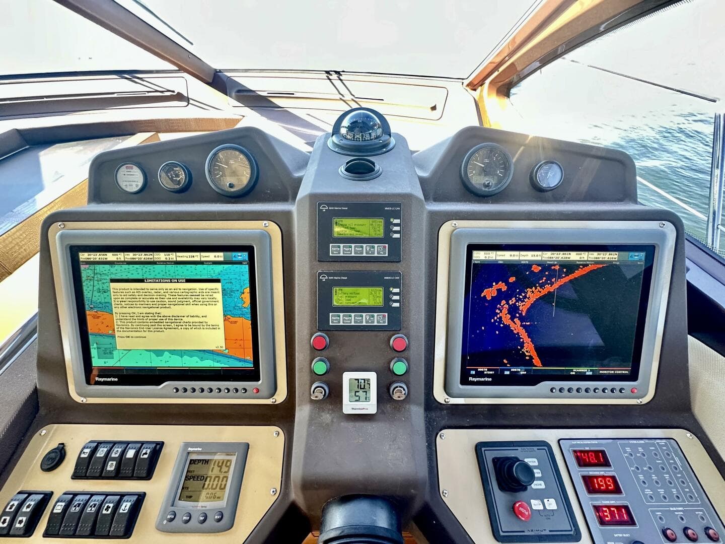 2011 Azimut 