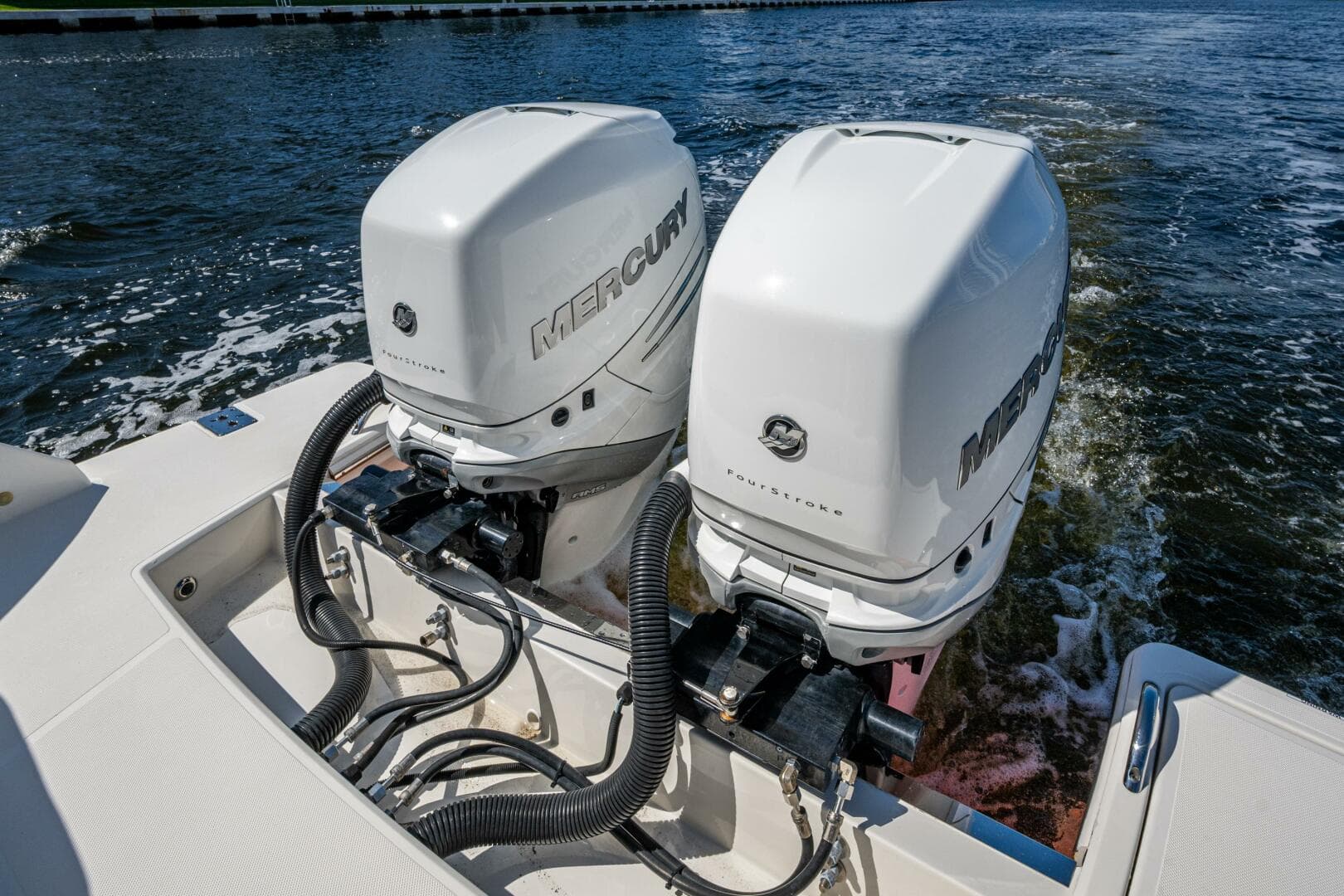 2021 Tiara Yachts 34 LX