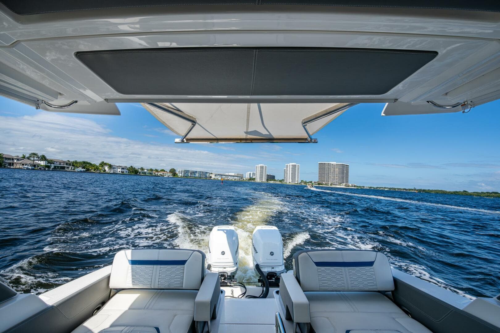 2021 Tiara Yachts 34 LX