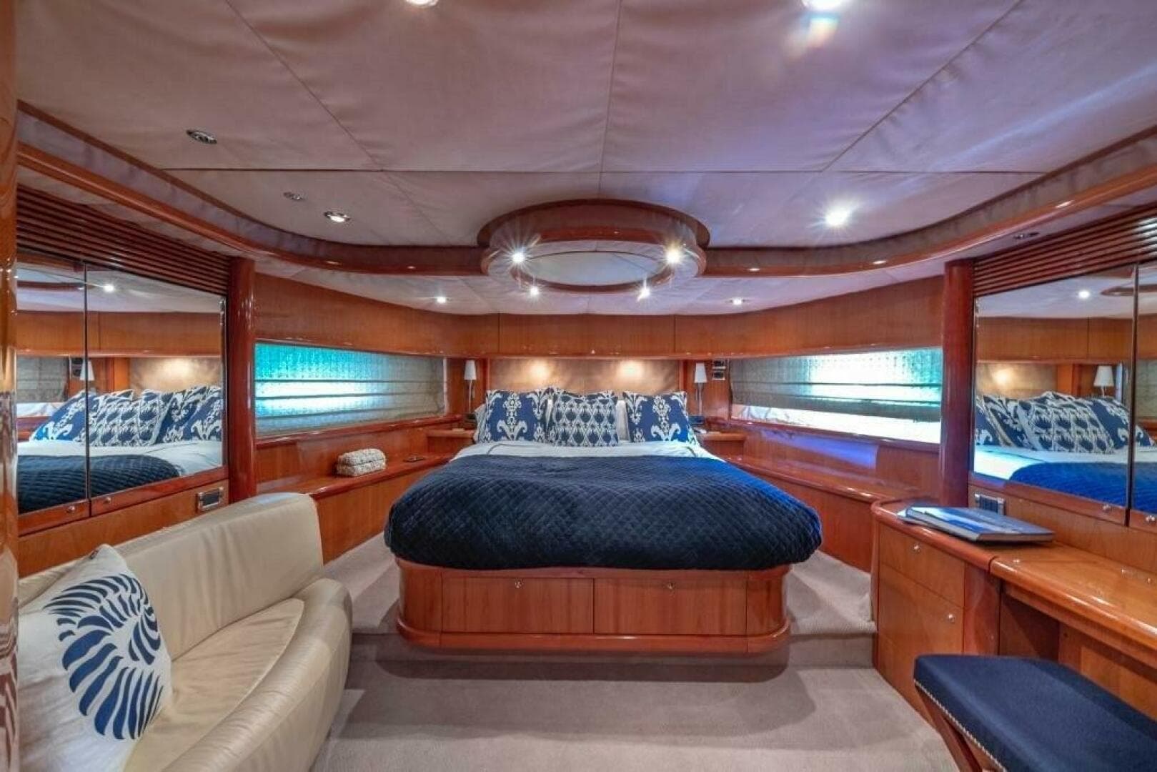 2003 Sunseeker 82 Yacht