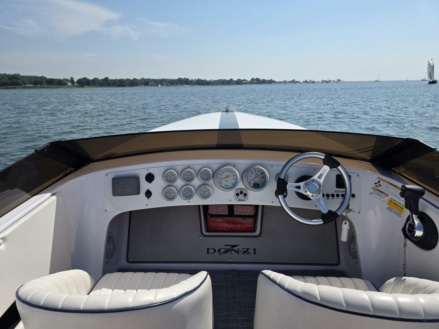 2018 Donzi 