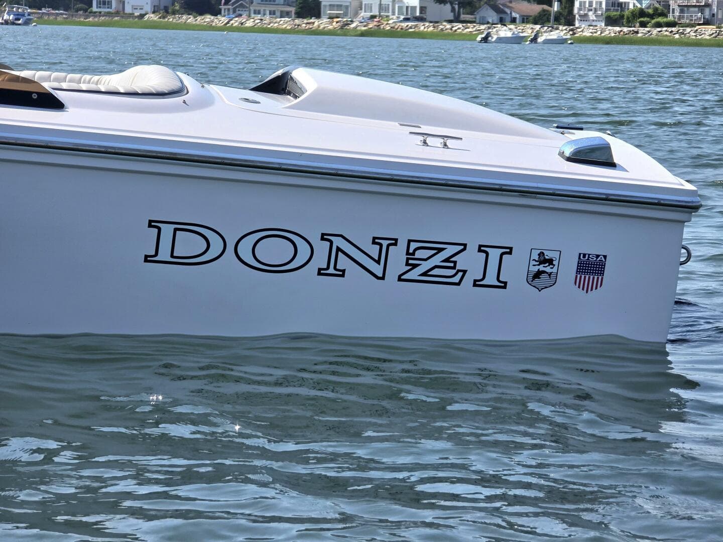 2018 Donzi 