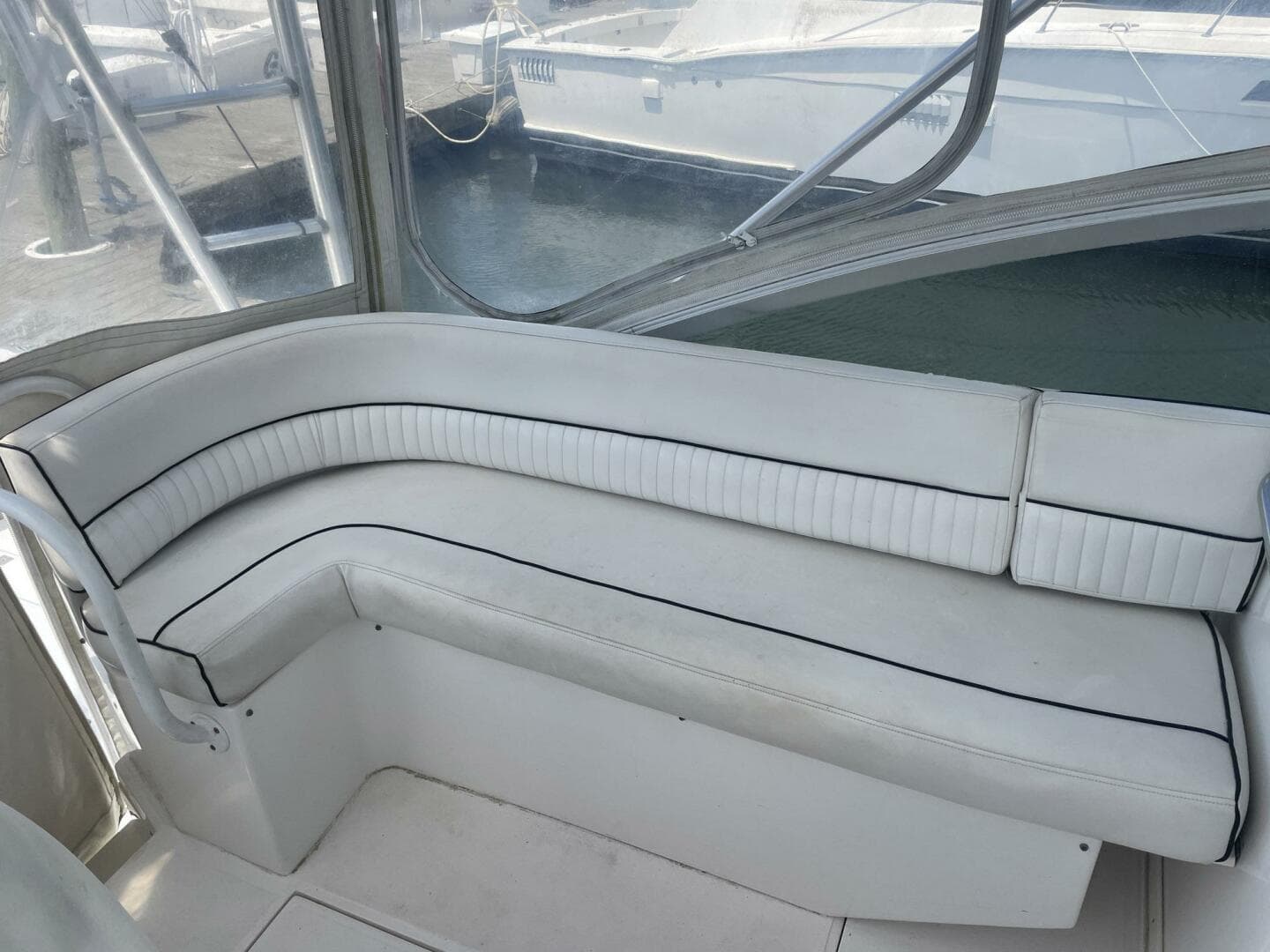 1997 Blackfin Combi 33