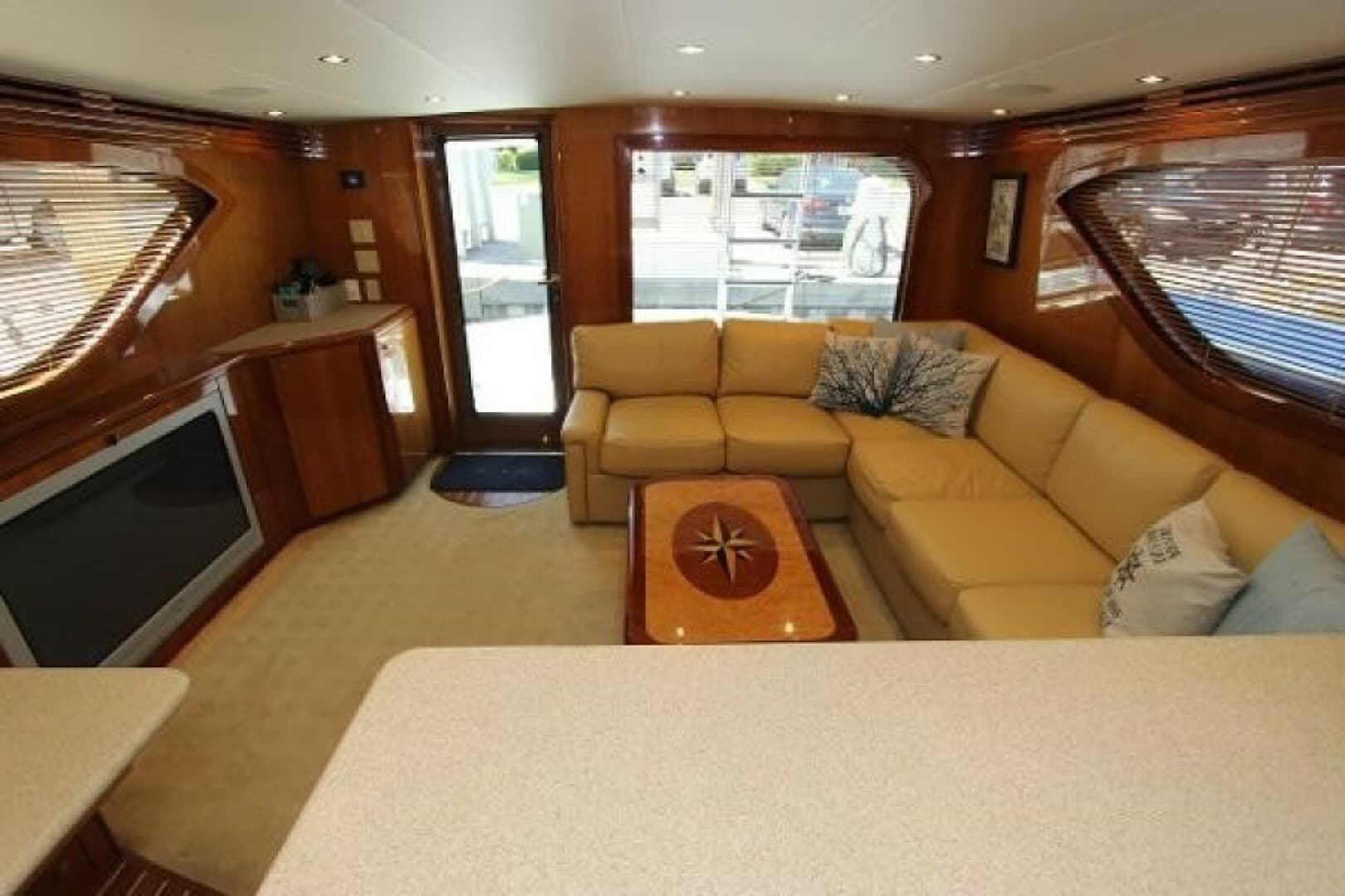 2004 Hatteras 60 Convertible