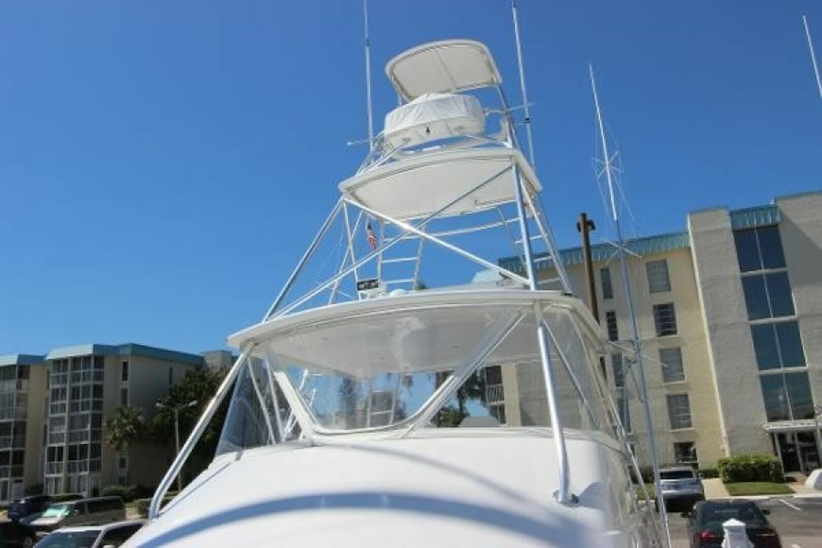 2004 Hatteras 60 Convertible