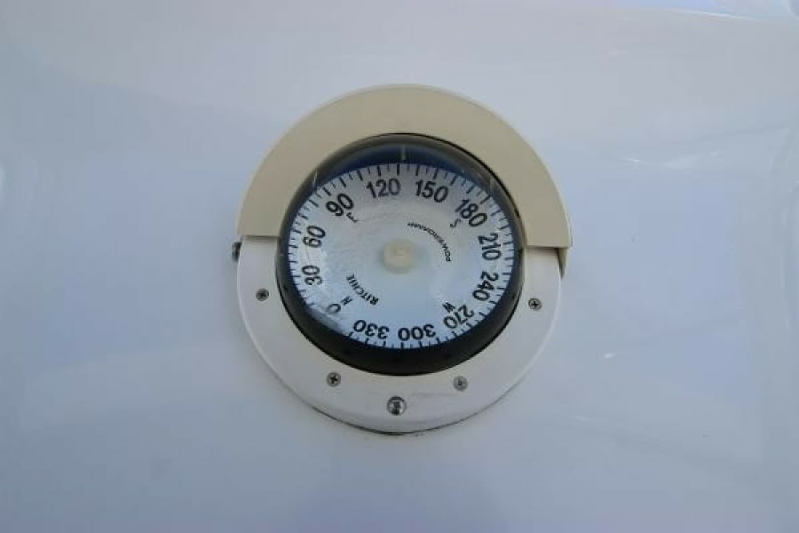 2004 Hatteras 60 Convertible