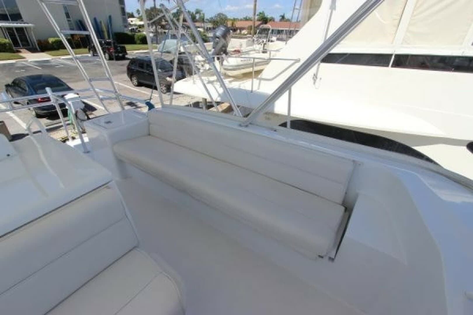 2004 Hatteras 60 Convertible