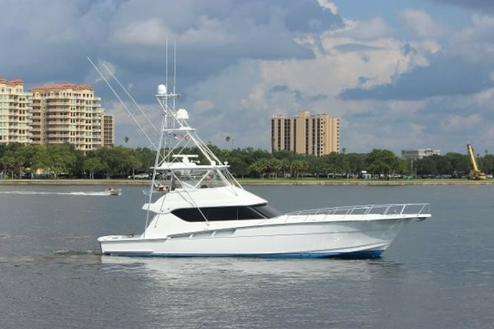 2004 Hatteras 60 Convertible