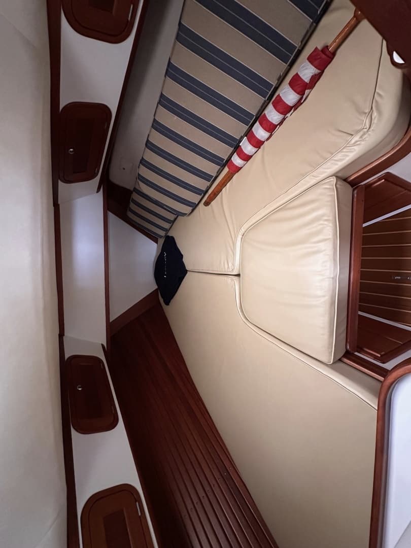 2001 Legacy Yachts Express