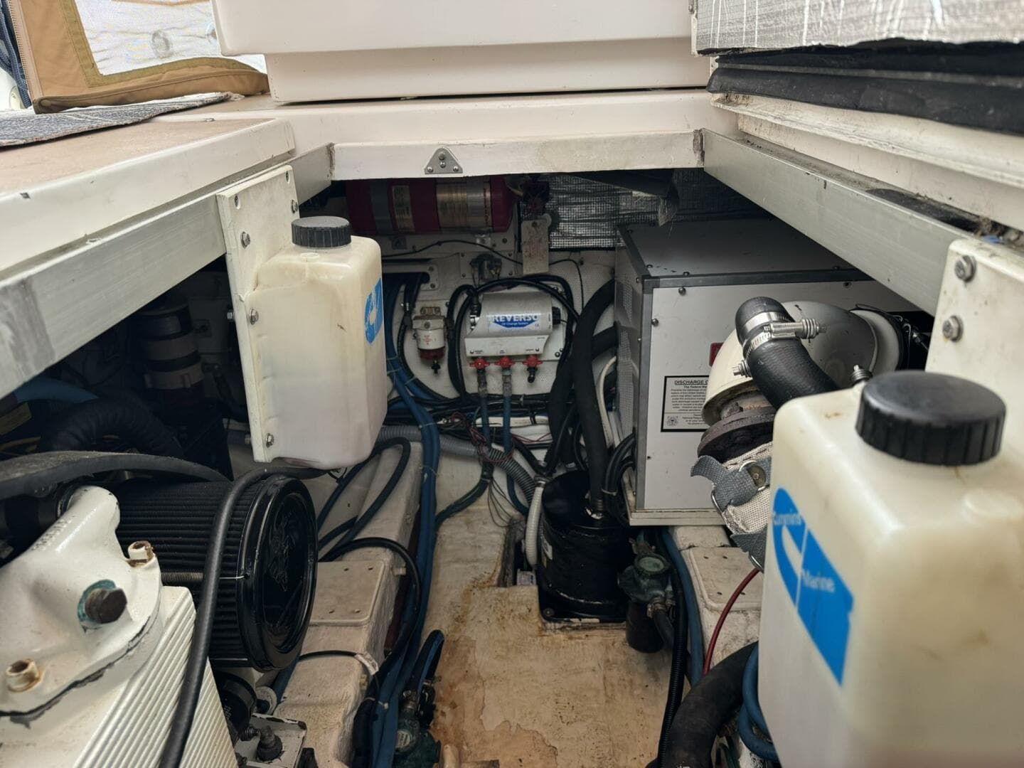 2001 Legacy Yachts Express