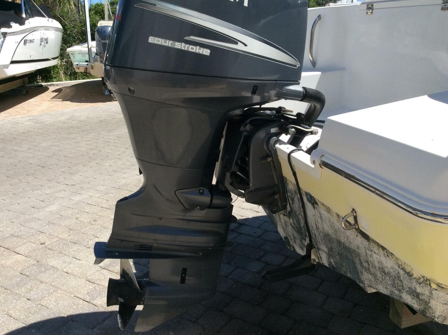 2005 Seaswirl Striper 