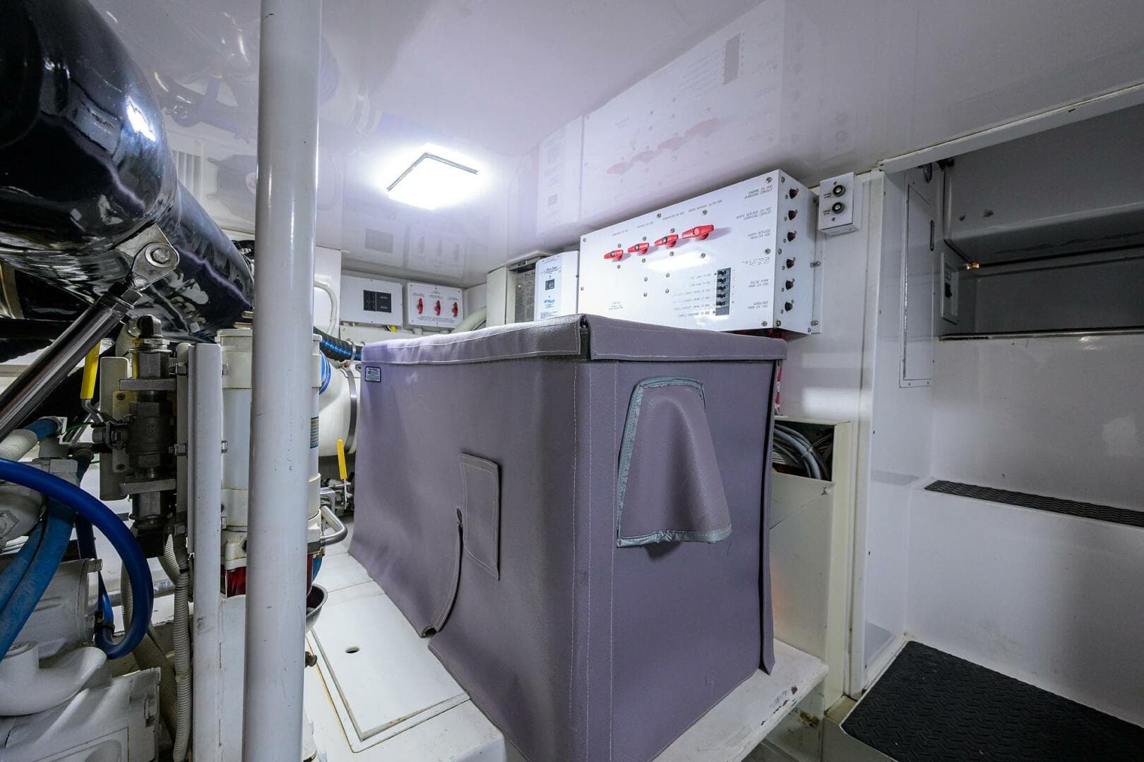 Viking 56 MATTER OF TIME - Engine Room