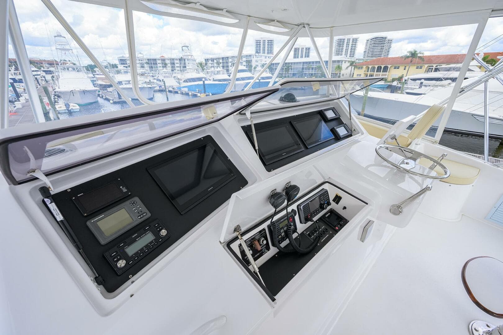 Viking 56 MATTER OF TIME - Flybridge - Helm