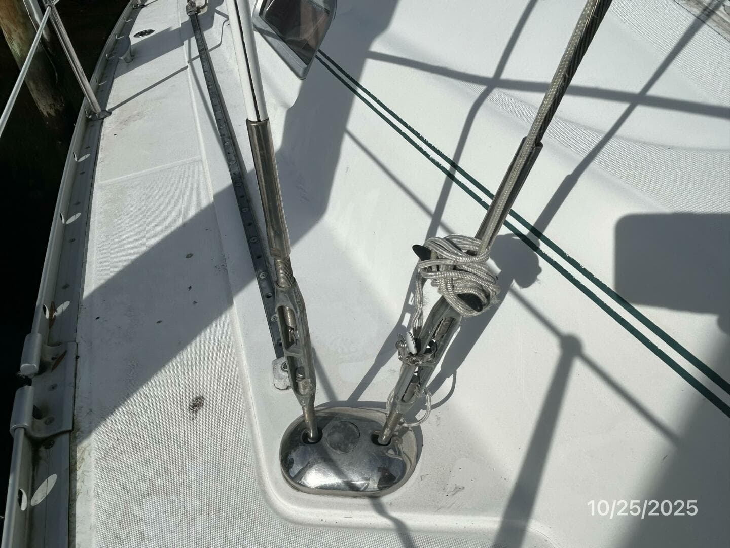 37' Beneteau standing rigging3