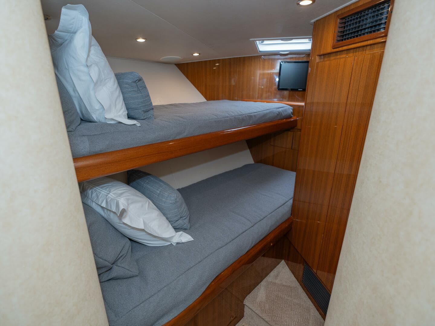 2009 Viking 50 Convertible