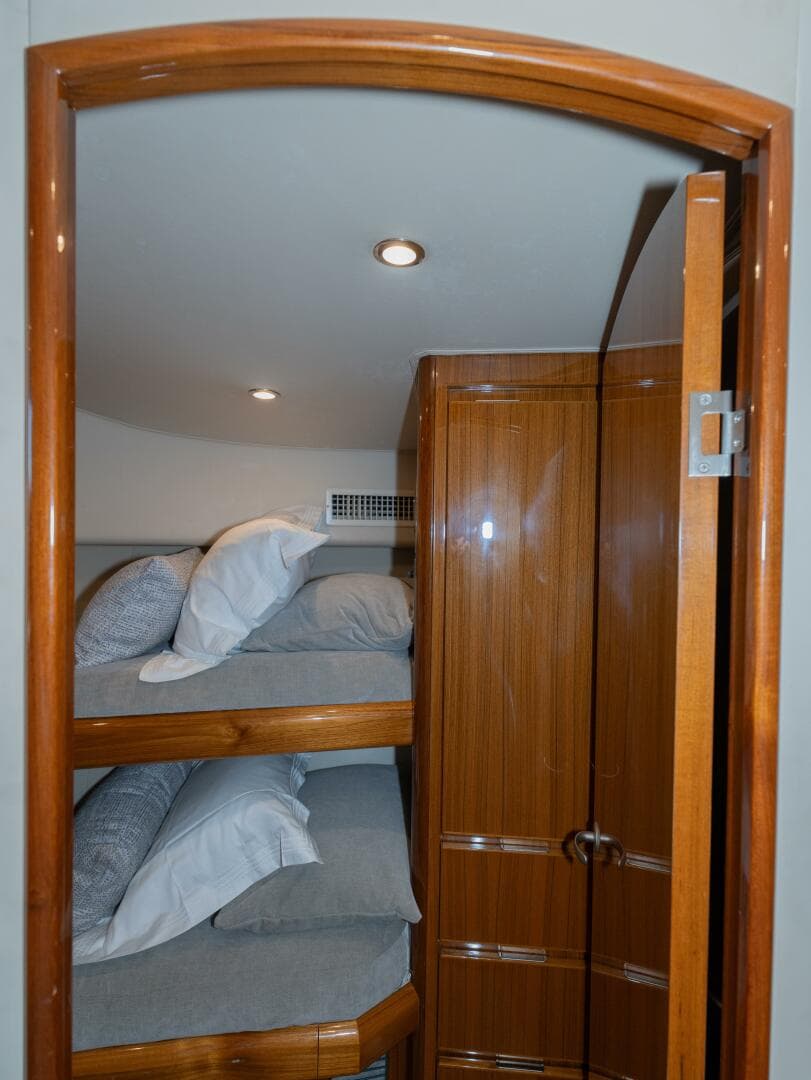 2009 Viking 50 Convertible