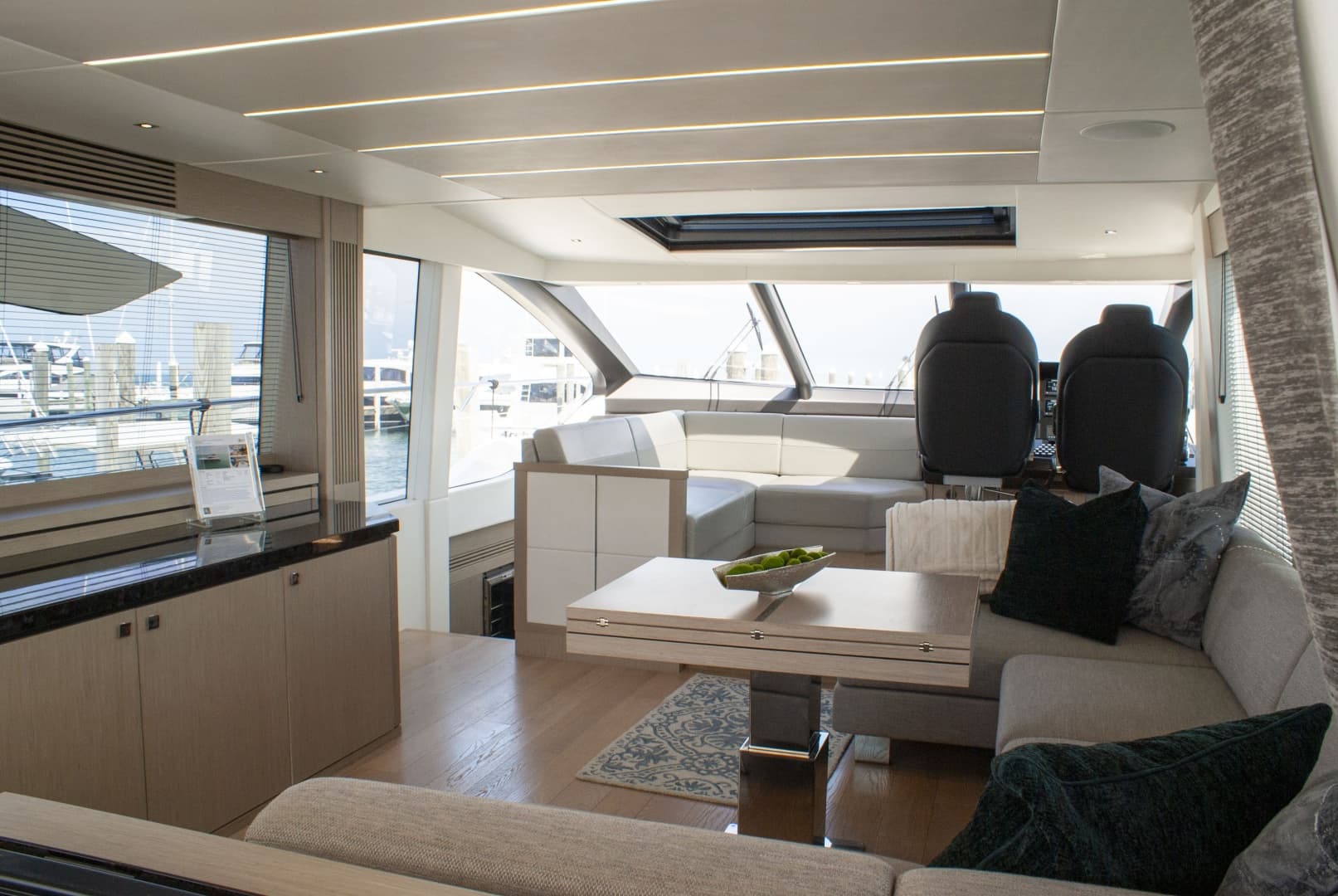 2020 Sunseeker 74 Sport Yacht