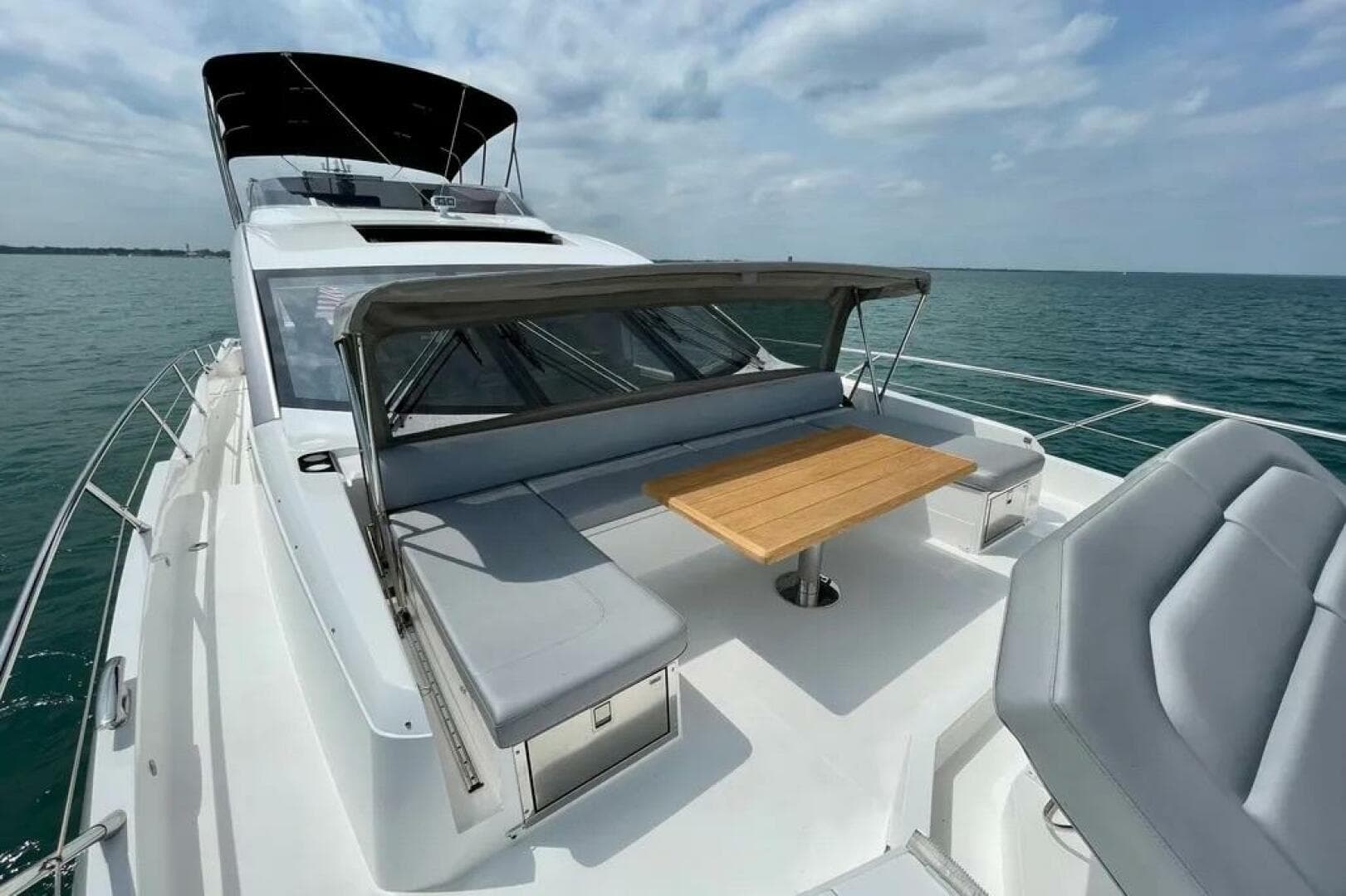 2020 Sunseeker 74 Sport Yacht