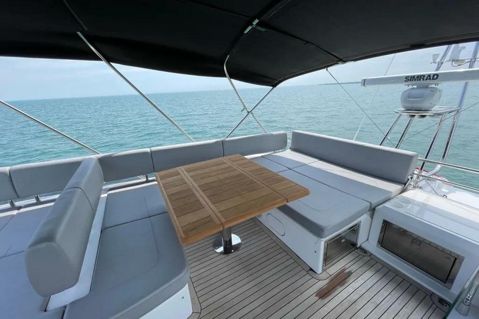 2020 Sunseeker 74 Sport Yacht