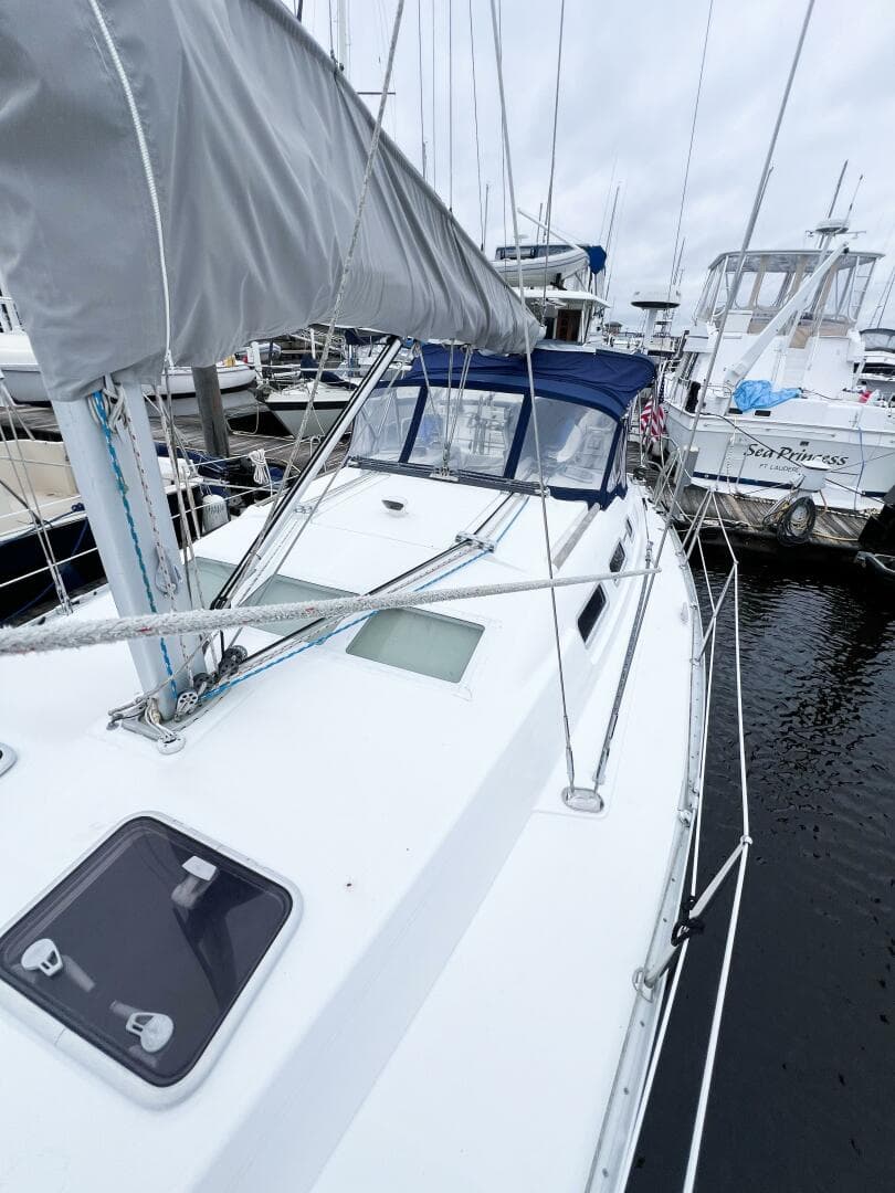 2007 Beneteau 373