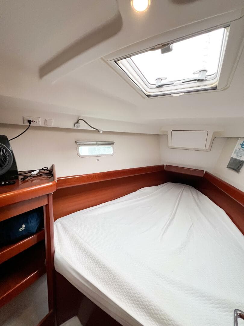 2007 Beneteau 373