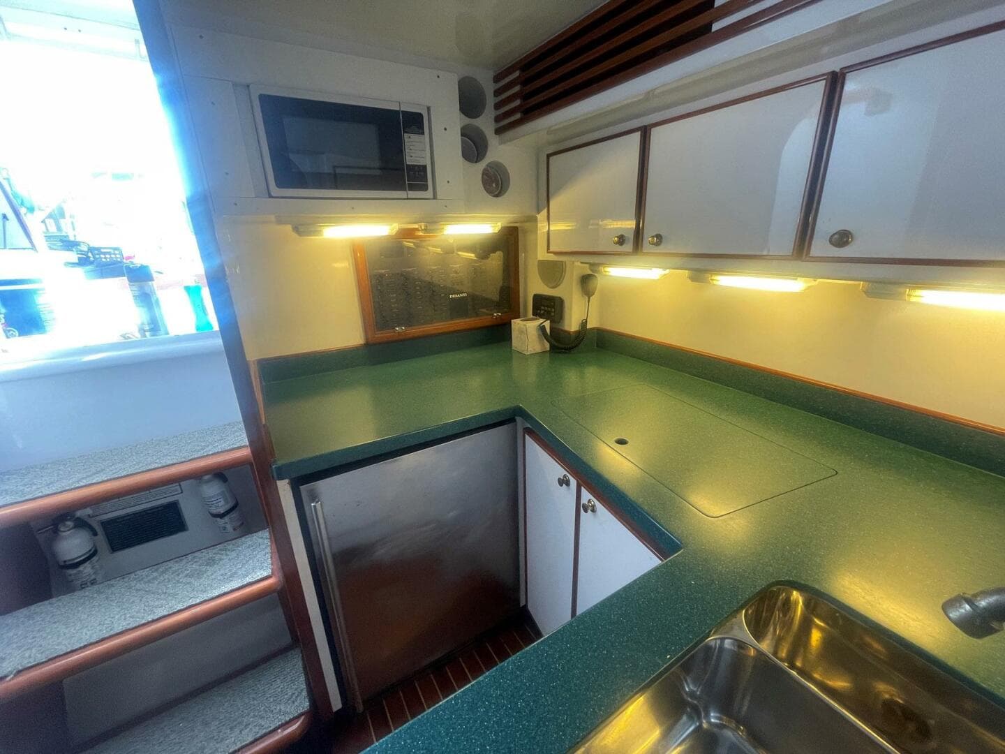 2005 Custom Carolina 40 DeSanti