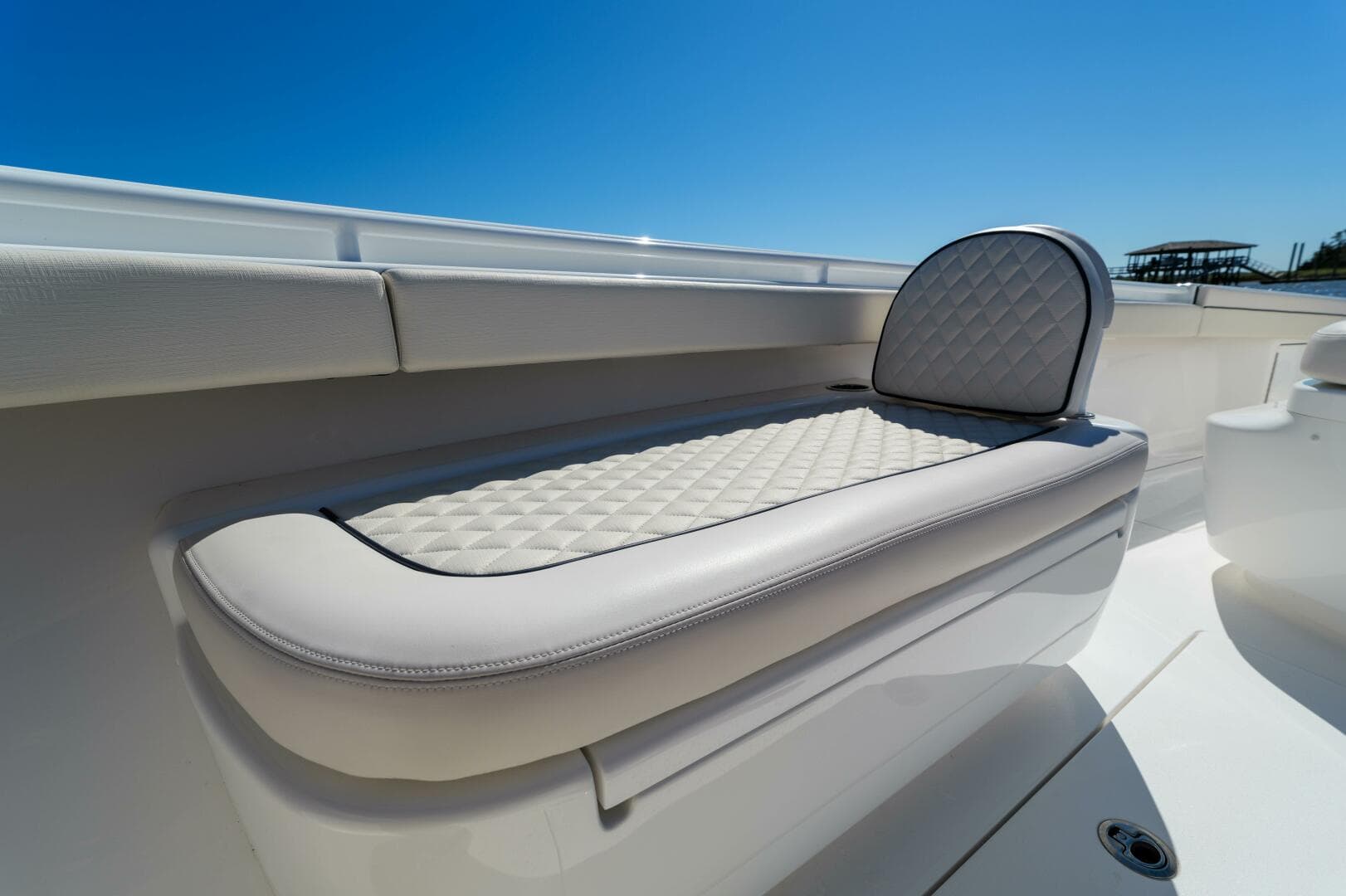 Valhalla 33 - Sea Dawg - Bow Seating