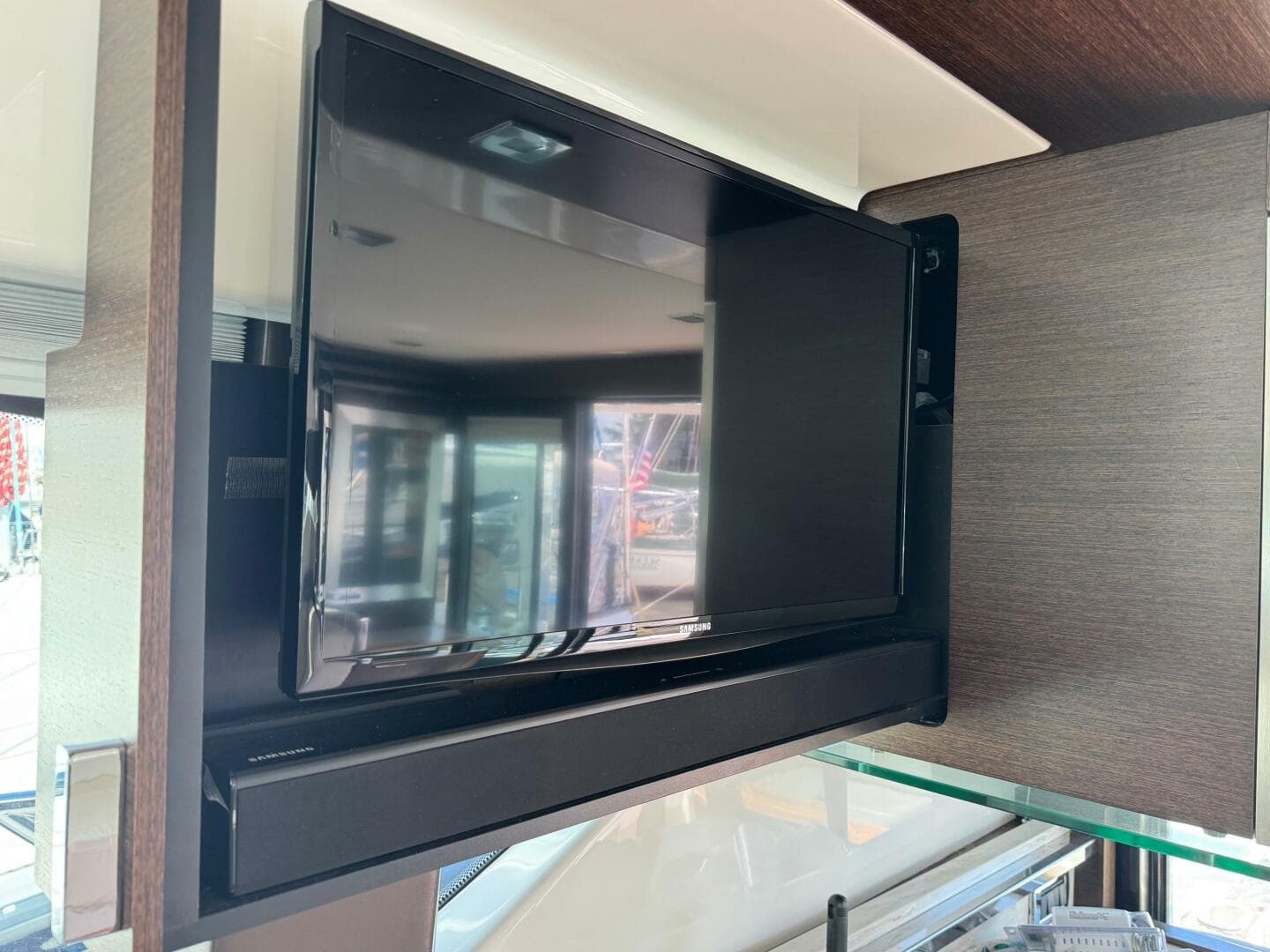 2017 Tiara Yachts 44 Coupe