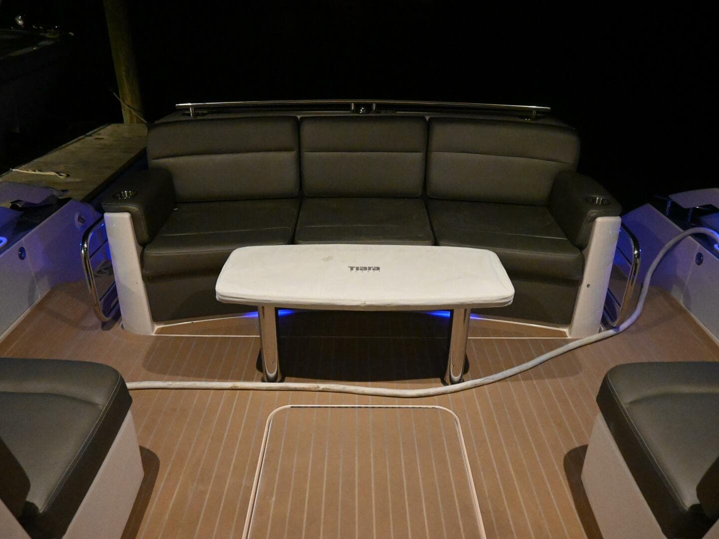 2017 Tiara Yachts 44 Coupe