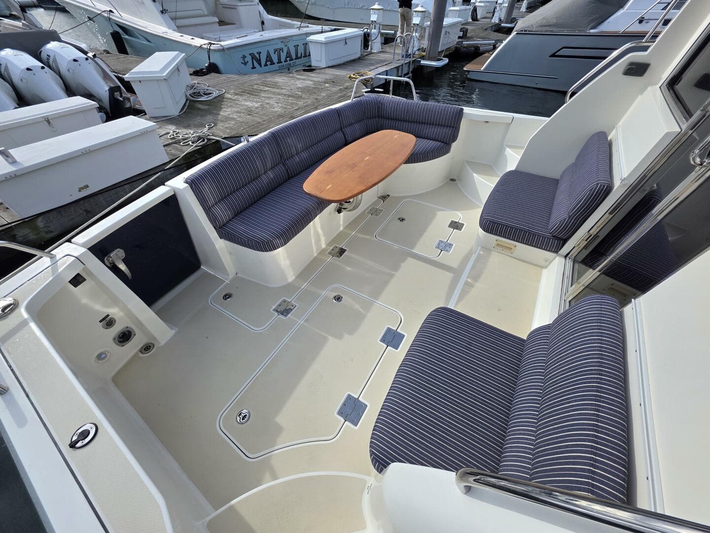 2017 Sabre 42 Salon Express