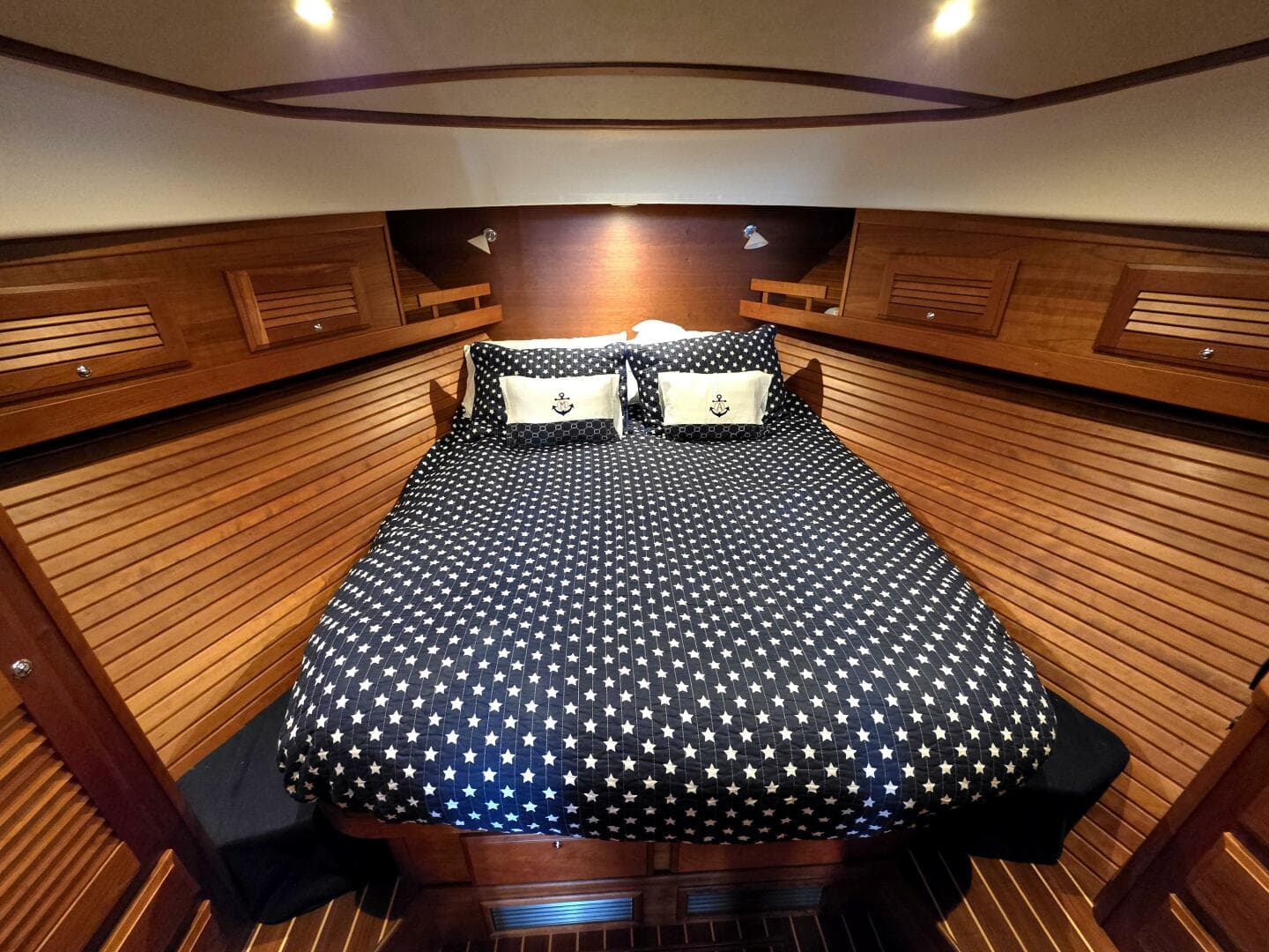 2017 Sabre 42 Salon Express