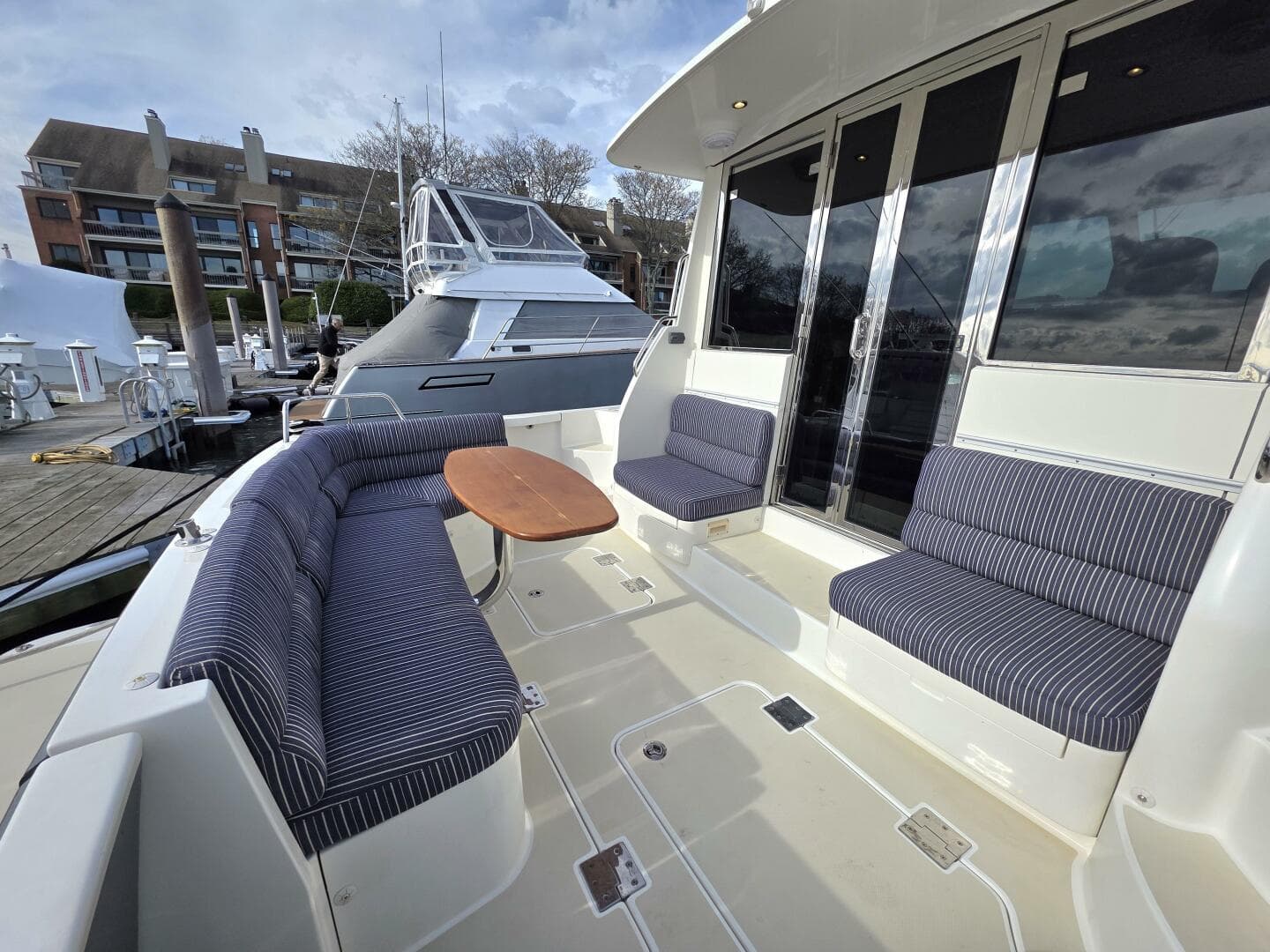 2017 Sabre 42 Salon Express