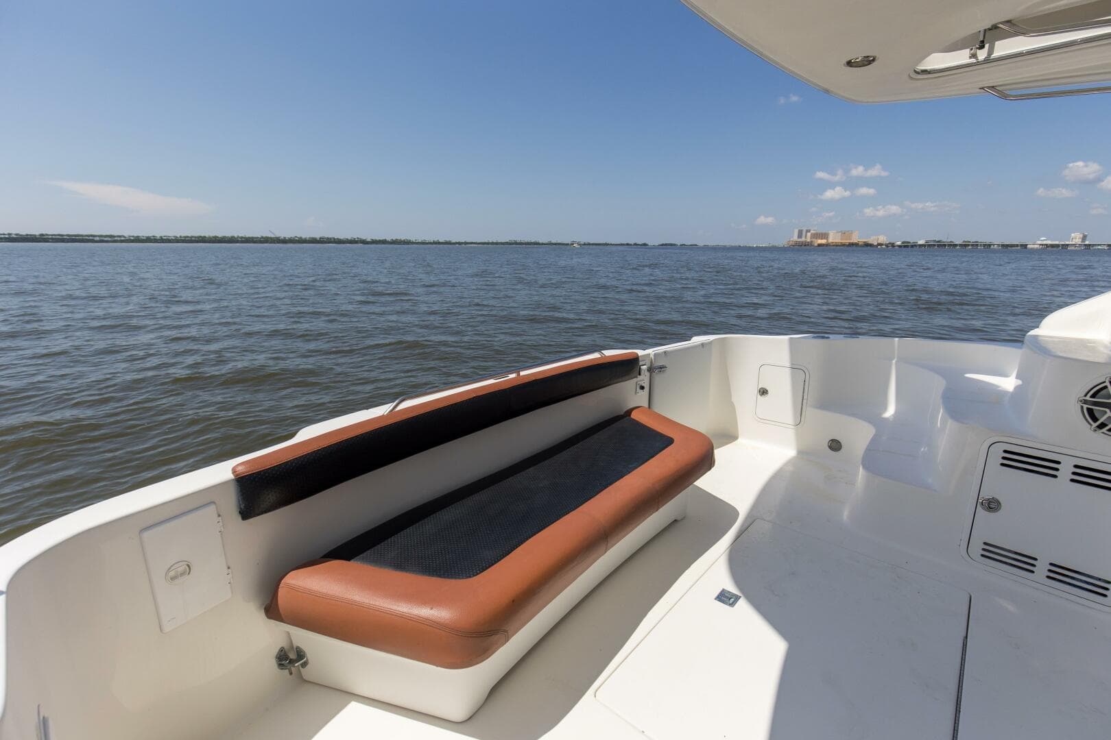 2000 40 Sea Ray 400 Sedan Bridge Silver Lining Mezzanine (5)