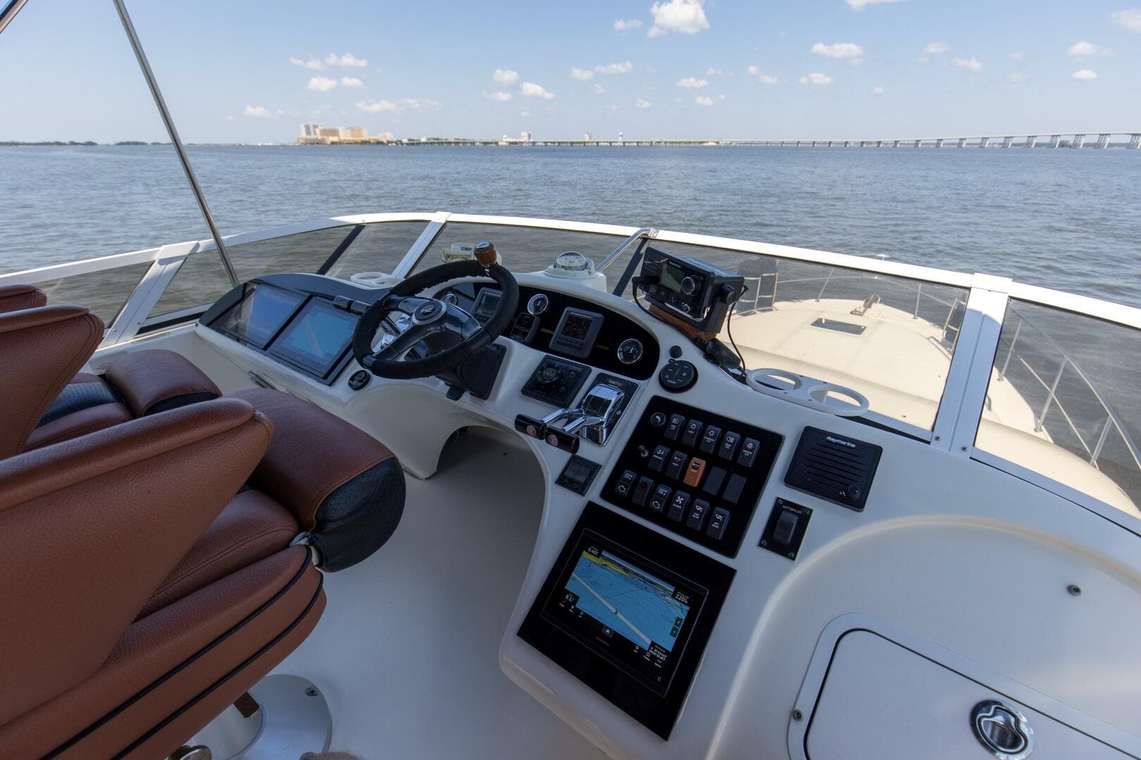 2000 40 Sea Ray 400 Sedan Bridge Silver Lining Bridge (1)