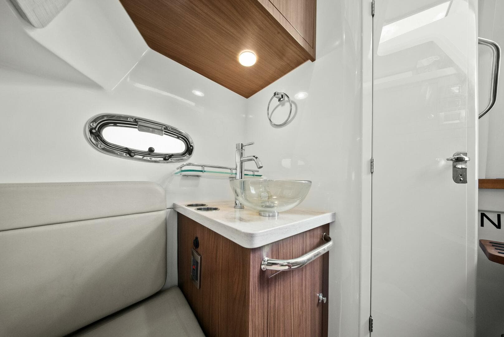 2019 Boston Whaler 380 Outrage 'Lima Kilo' - Cabin