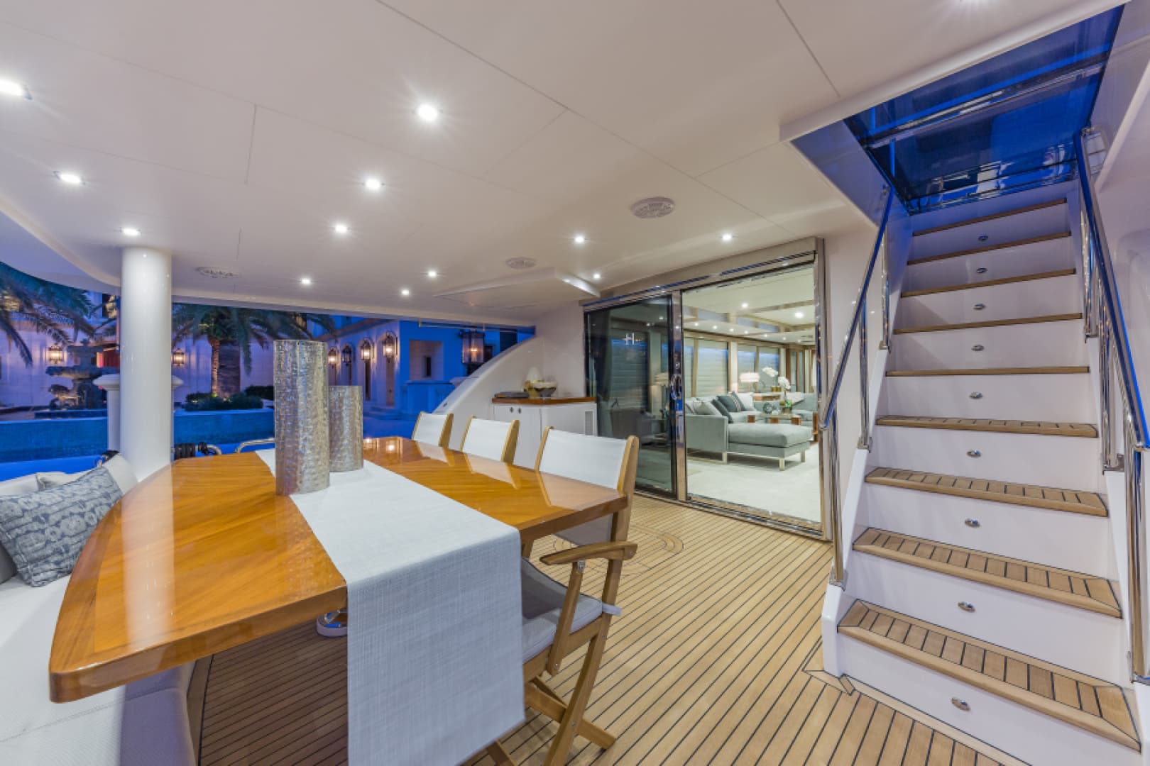 2018 Hargrave Raised Pilothouse