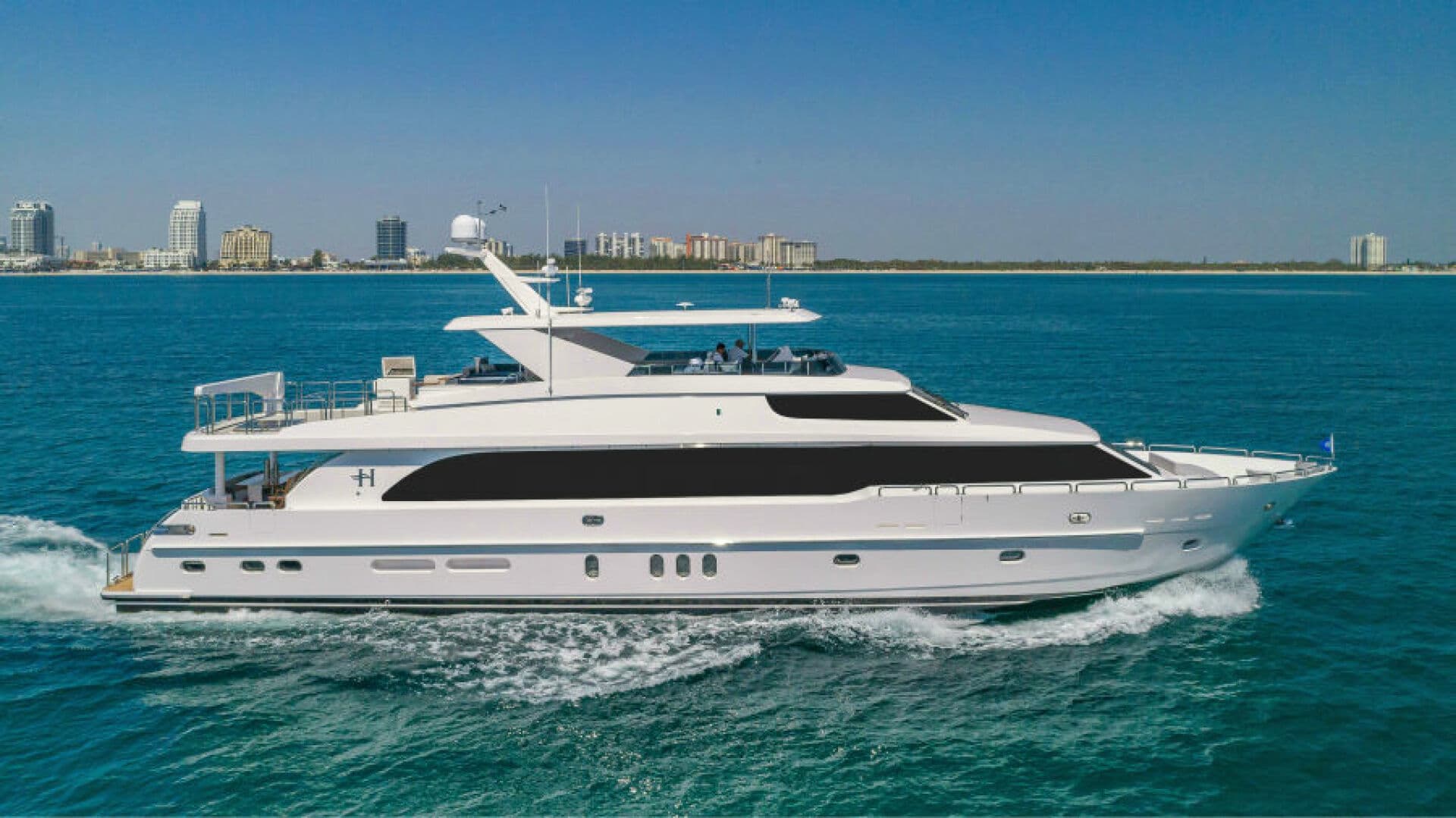 2018 Hargrave Raised Pilothouse