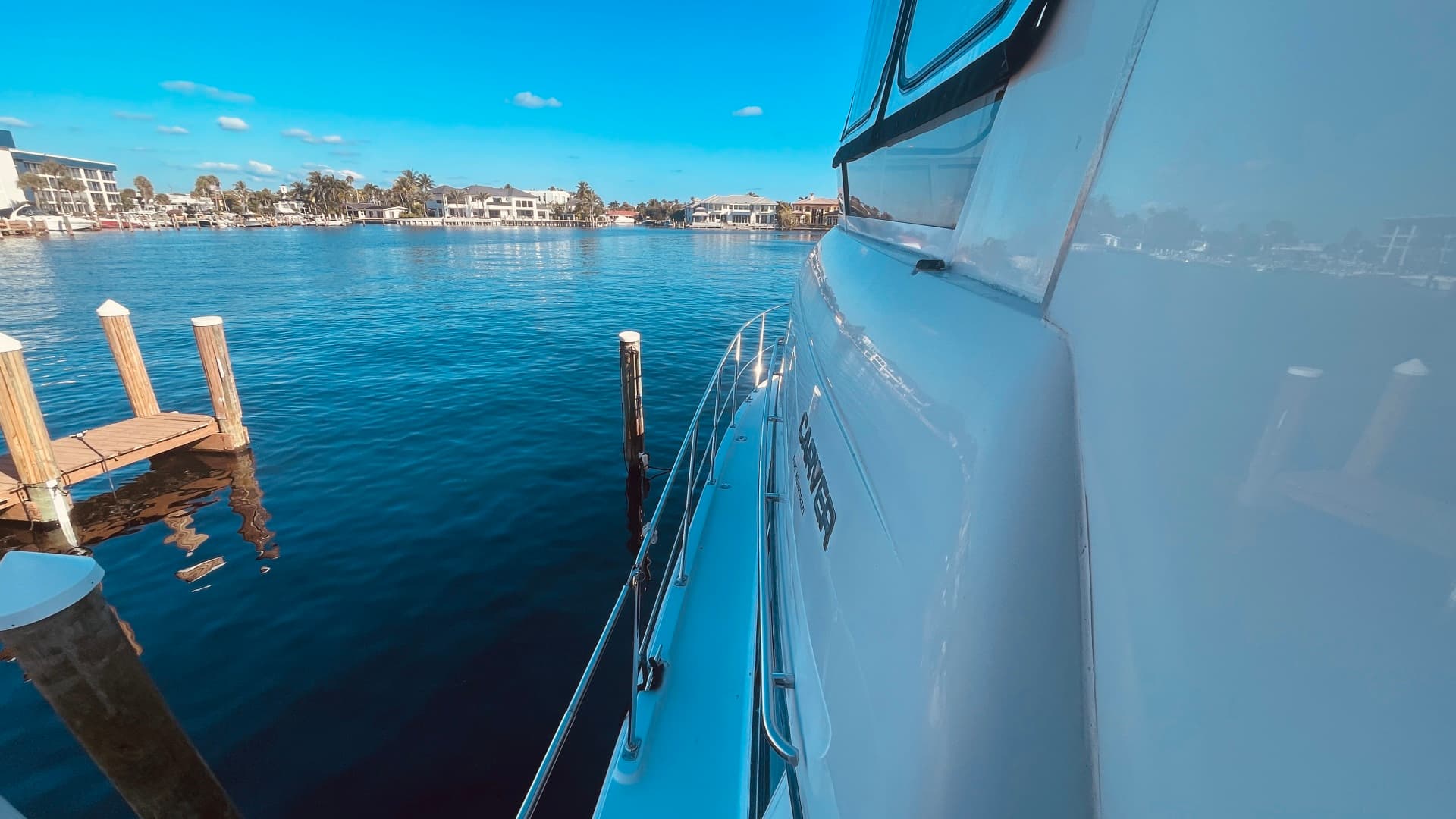 1997 CARVER YACHTS 500 COCKPIT MY