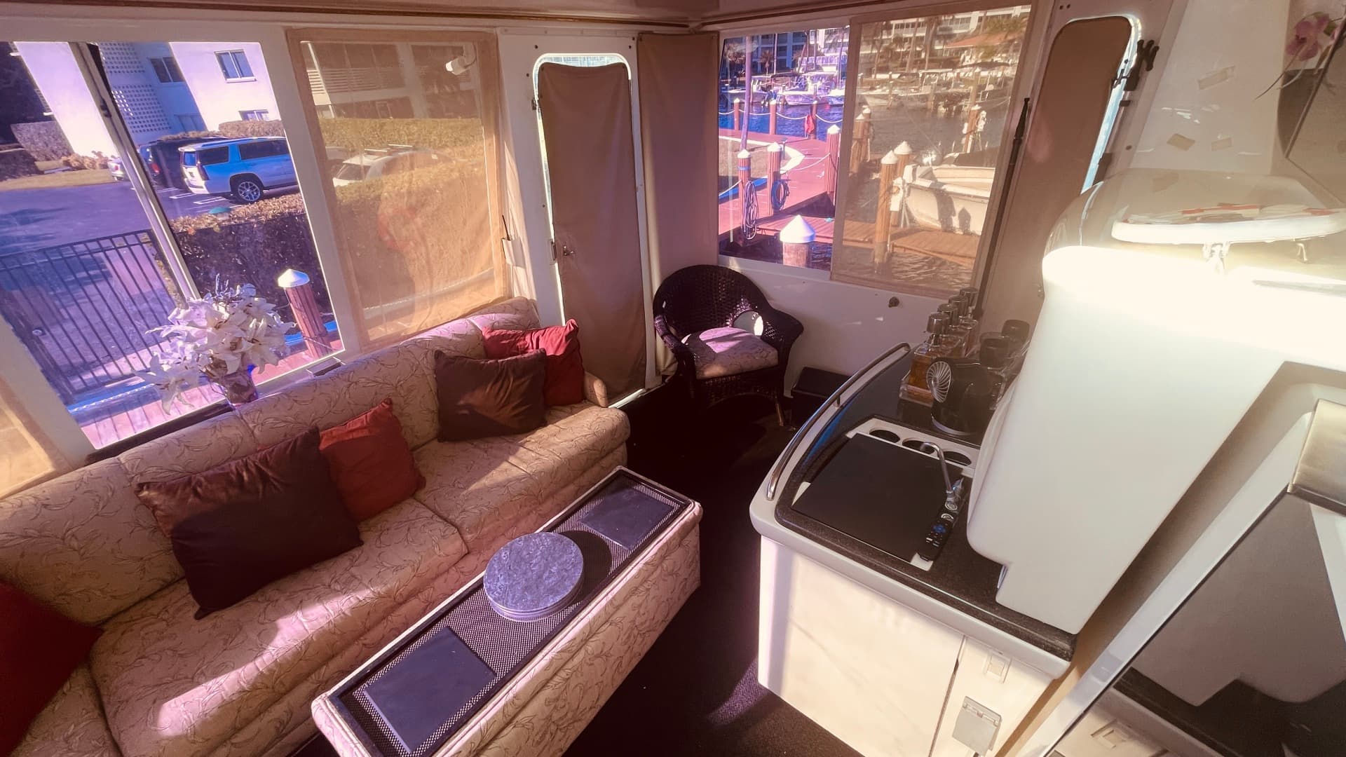 1997 CARVER YACHTS 500 COCKPIT MY