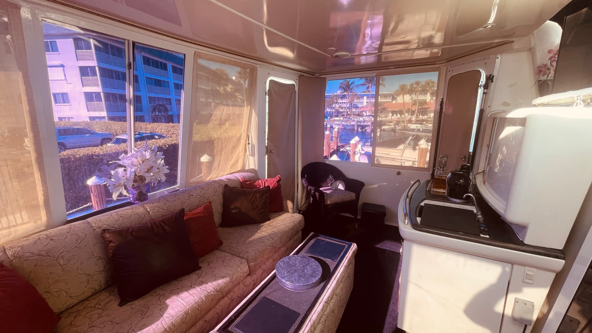 1997 CARVER YACHTS 500 COCKPIT MY