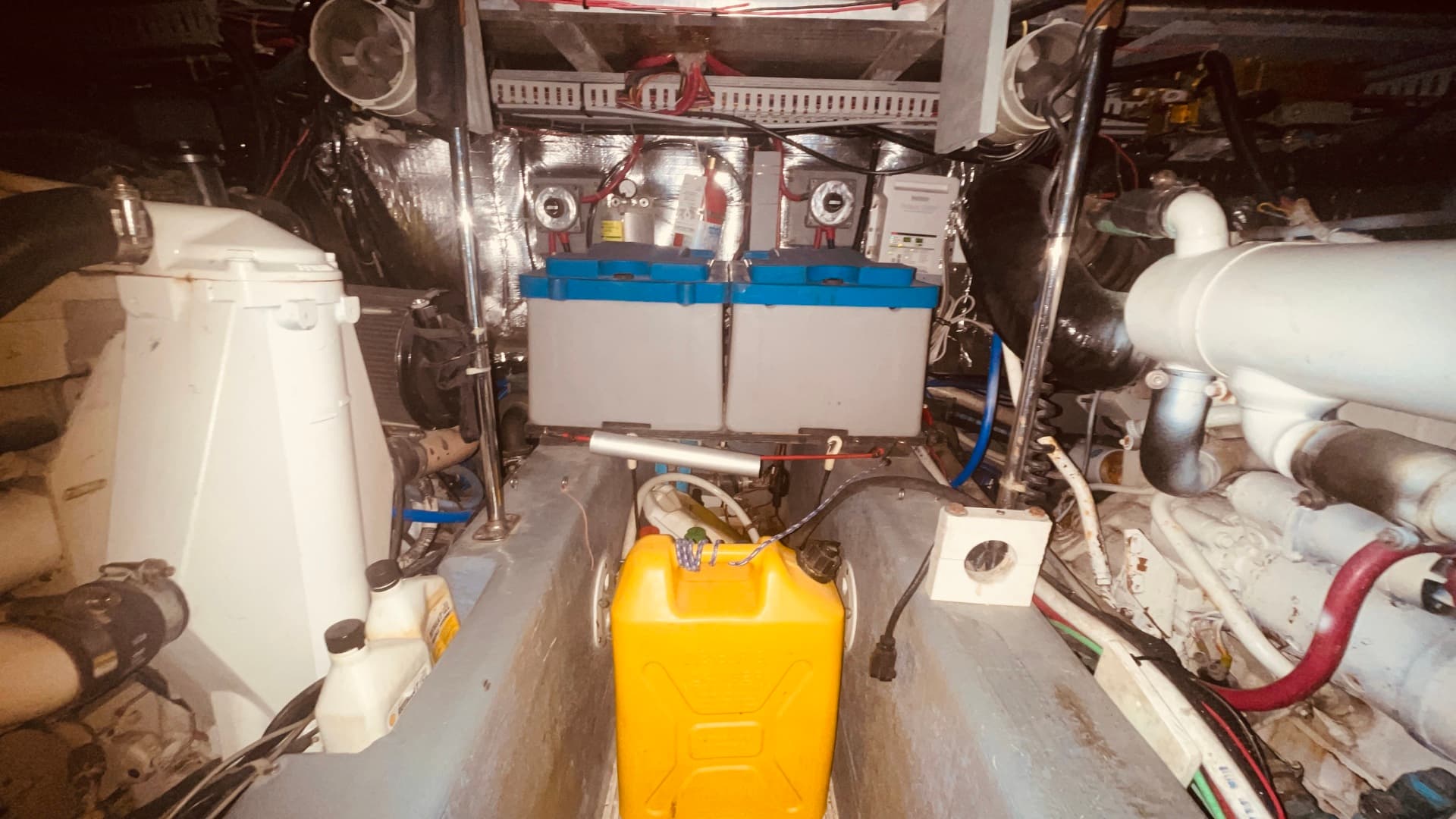 1997 CARVER YACHTS 500 COCKPIT MY