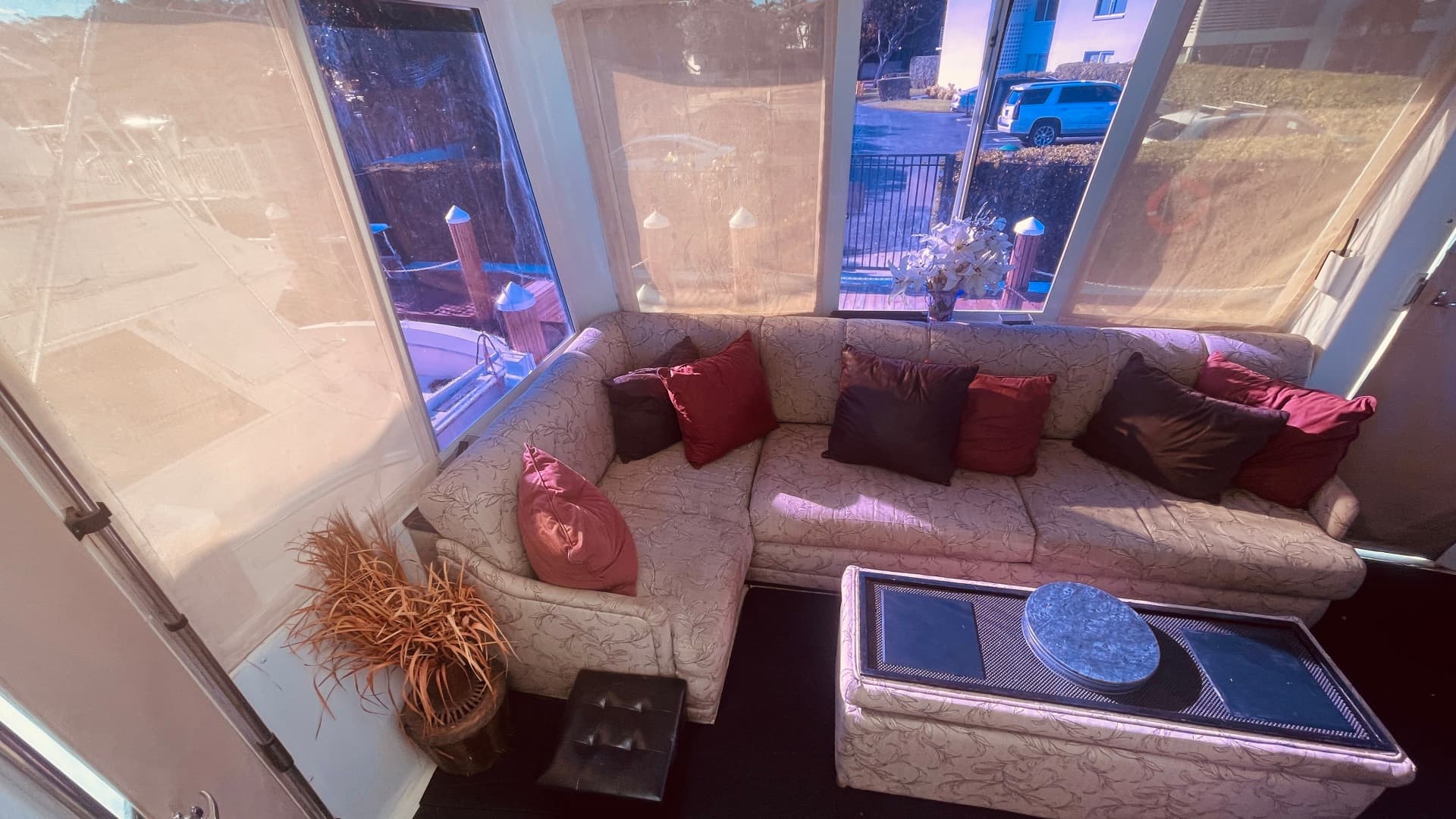 1997 CARVER YACHTS 500 COCKPIT MY