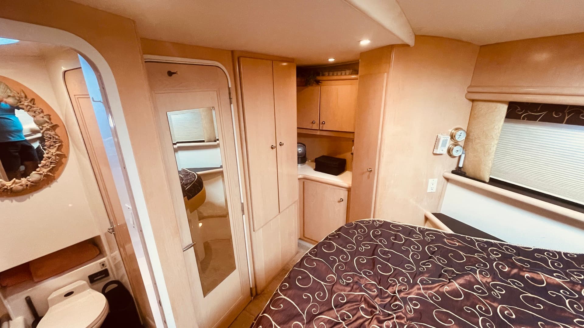 1997 CARVER YACHTS 500 COCKPIT MY