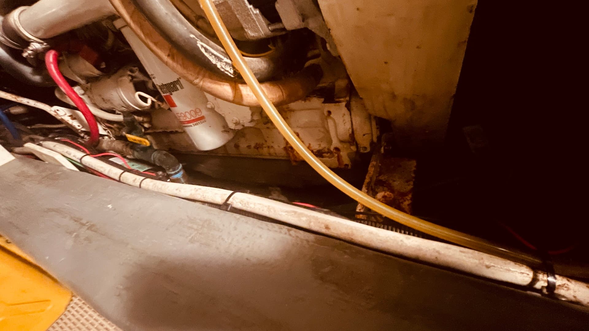 1997 CARVER YACHTS 500 COCKPIT MY