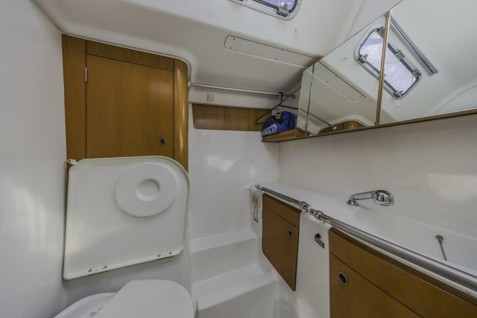 2005 Beneteau 44.7