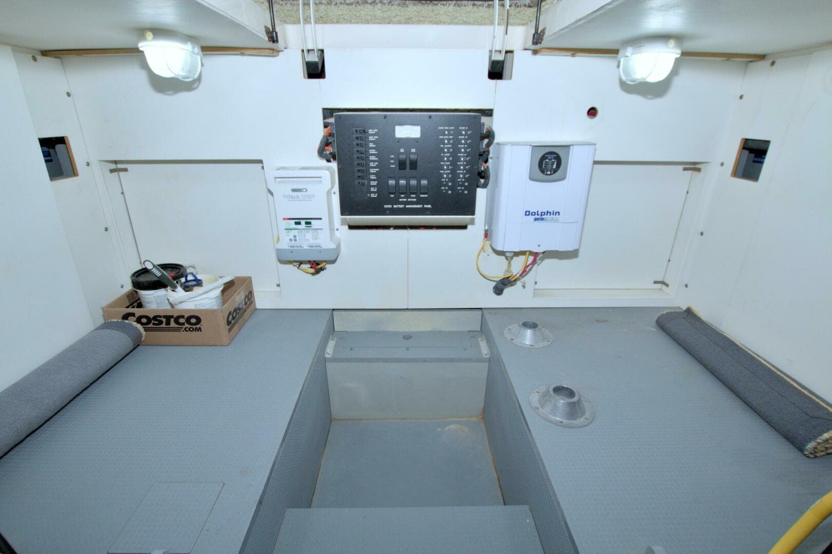 2013 Meridian 441 Sedan