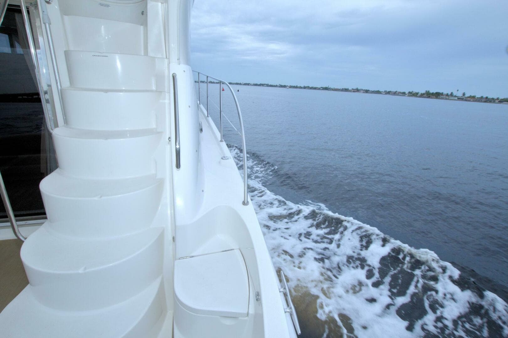 2013 Meridian 441 Sedan