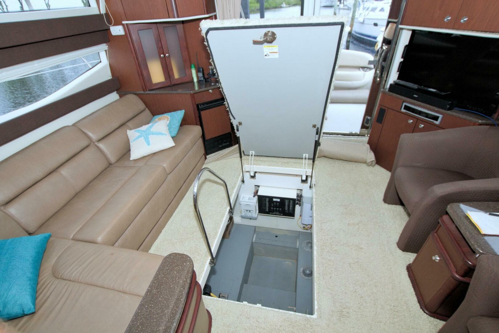 2013 Meridian 441 Sedan